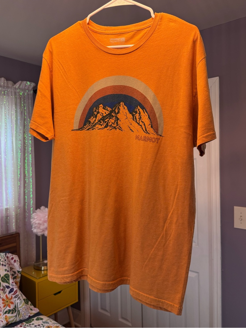 Marmot Mountain Peaks Graphic Tee Size L Heather Gold Orange Retro Rainbow